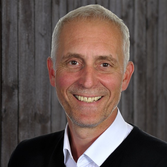 p1 beraterinnen berater henning keber fuehrungskraefteentwicklung organisationsentwicklung agileorganisation